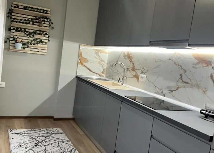 Alma Rose Apartments3 * Korce